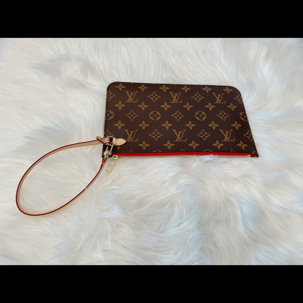 Louis Vuitton Monogram Neverfull MM pouch